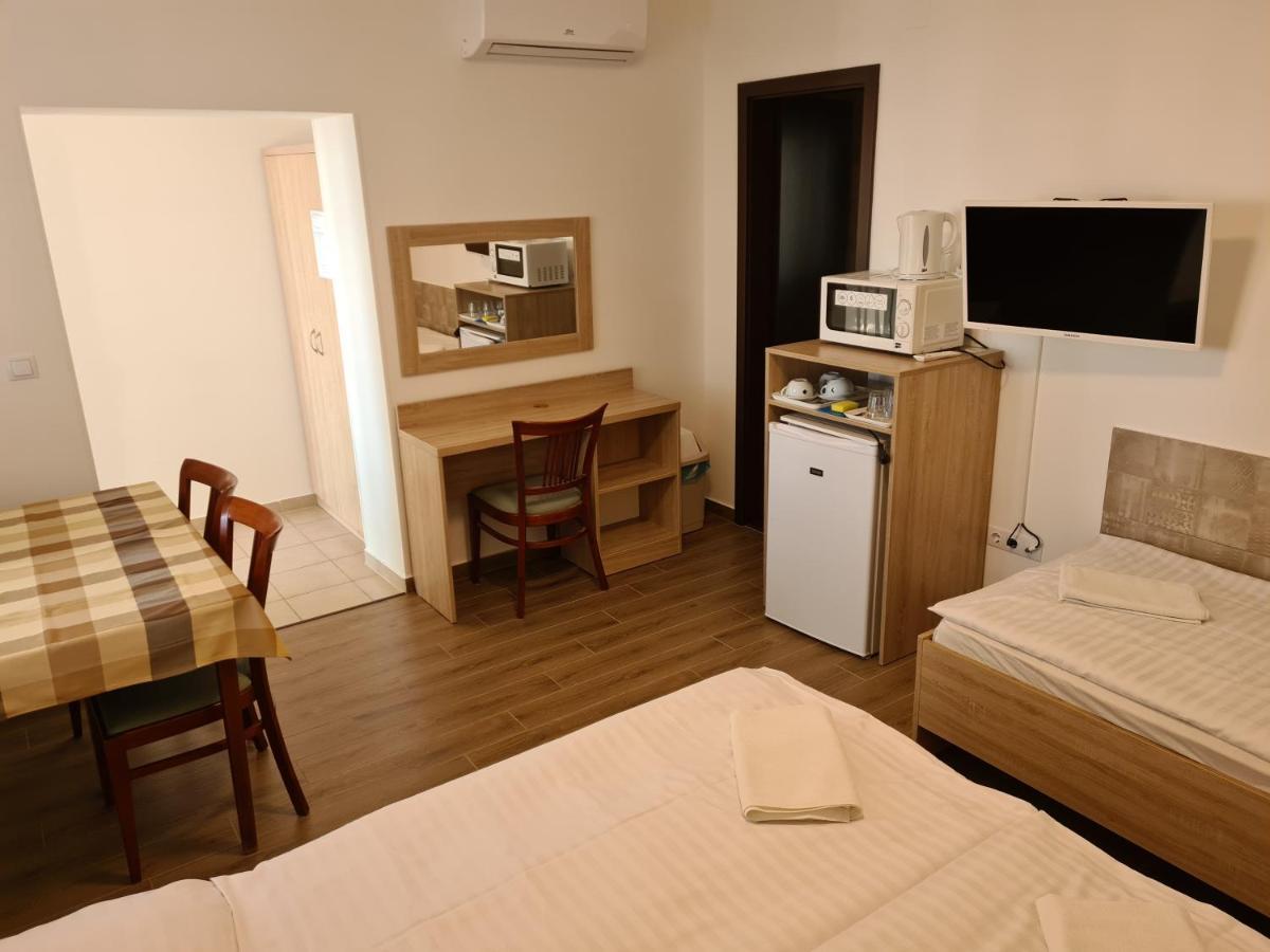 Tancsics Vendeghaz Otel Siofok Oda fotoğraf