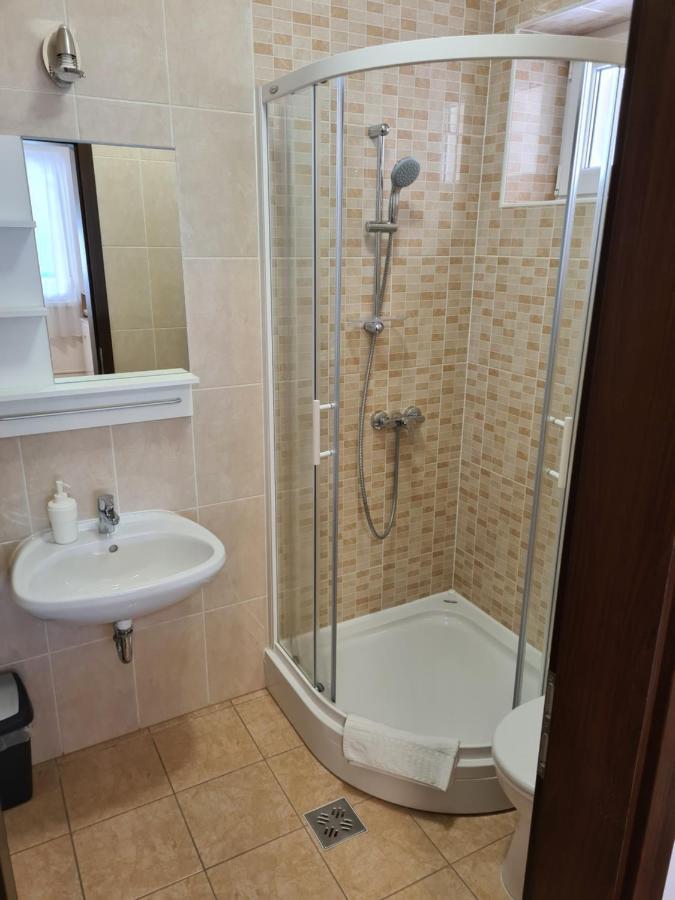 Tancsics Vendeghaz Otel Siofok Oda fotoğraf