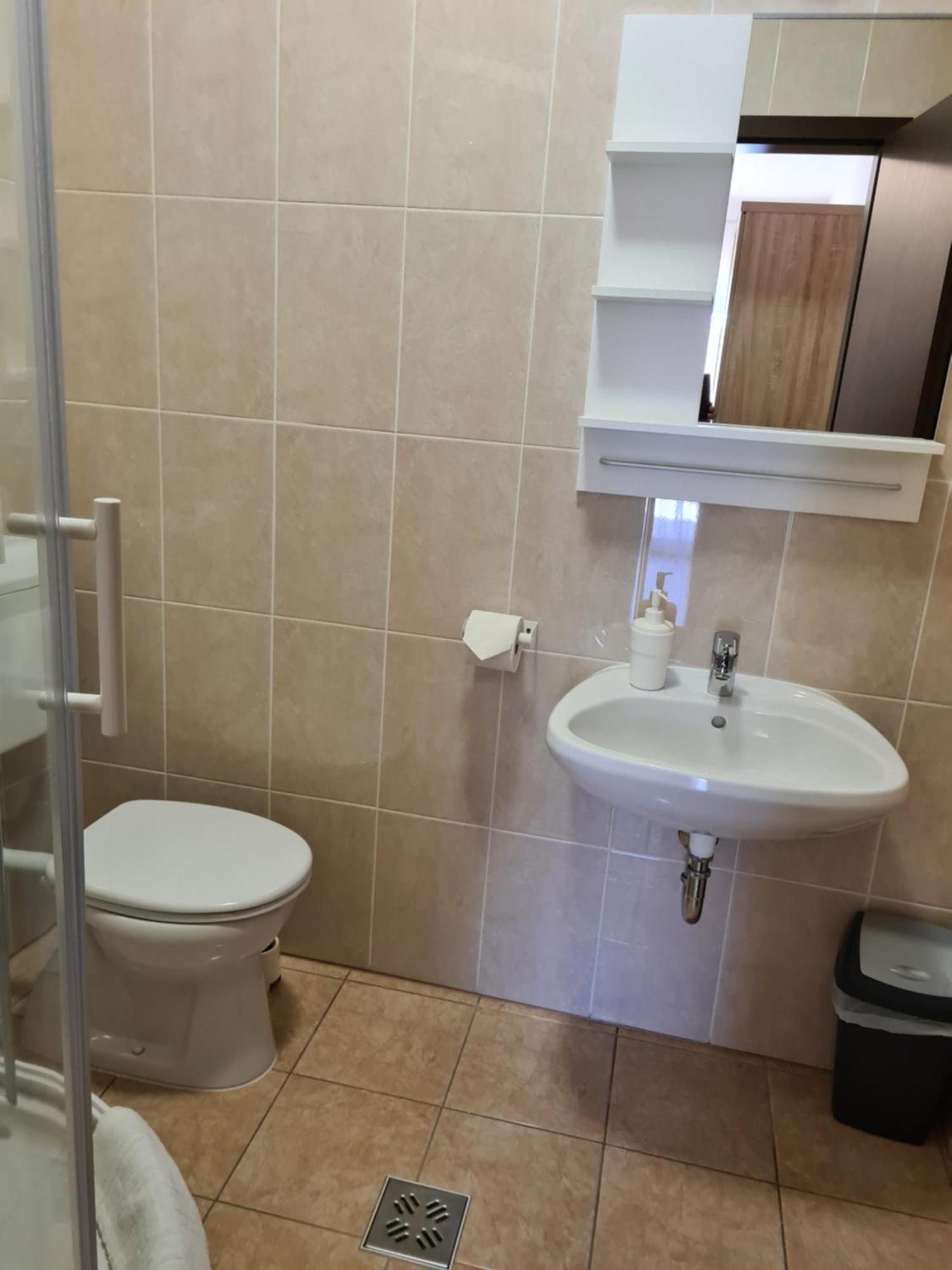 Tancsics Vendeghaz Otel Siofok Oda fotoğraf