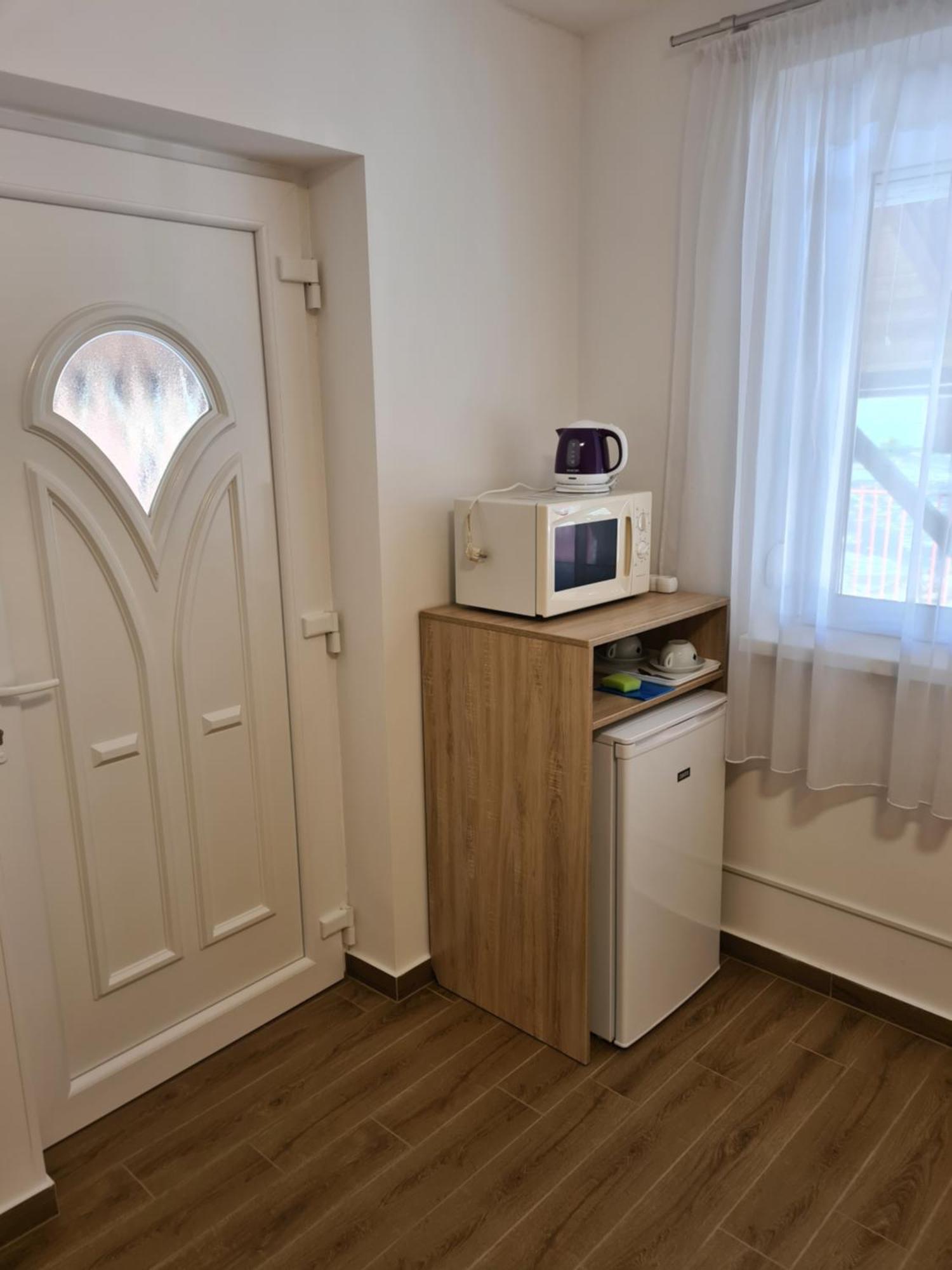 Tancsics Vendeghaz Otel Siofok Oda fotoğraf