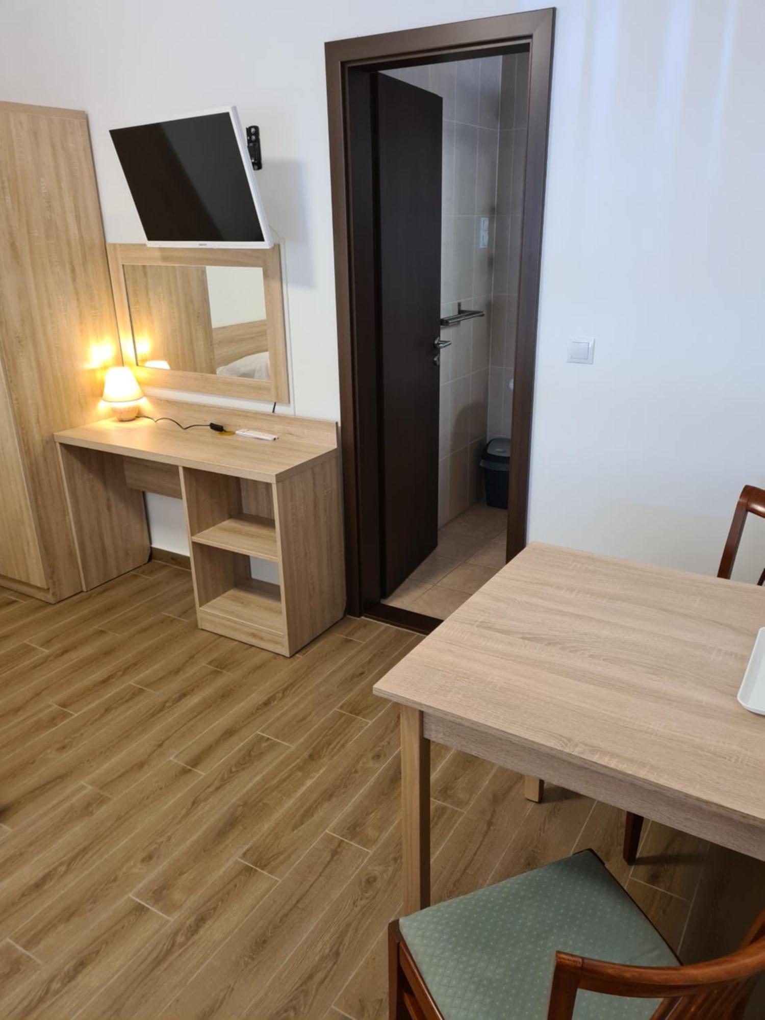 Tancsics Vendeghaz Otel Siofok Oda fotoğraf