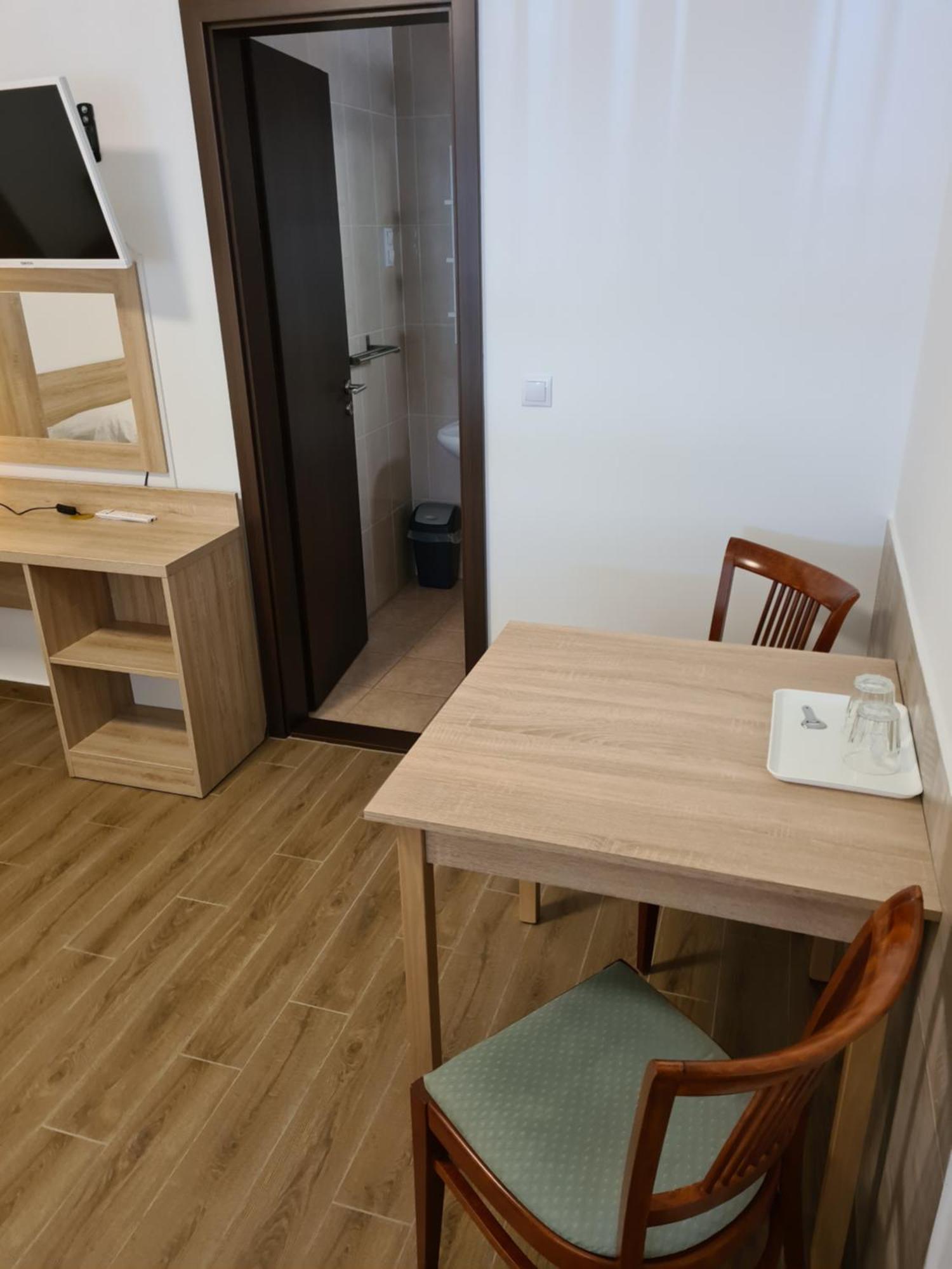Tancsics Vendeghaz Otel Siofok Oda fotoğraf