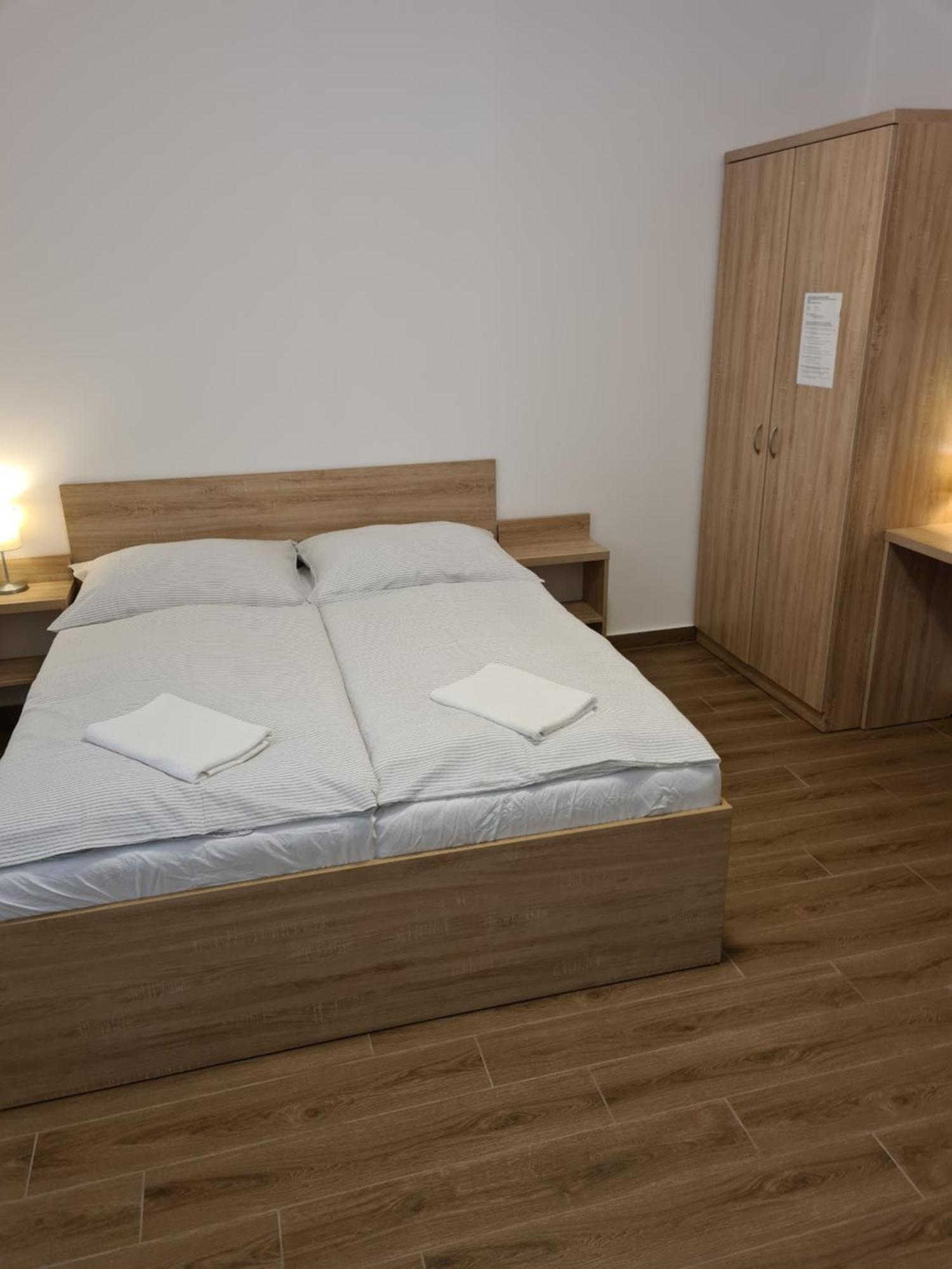 Tancsics Vendeghaz Otel Siofok Oda fotoğraf